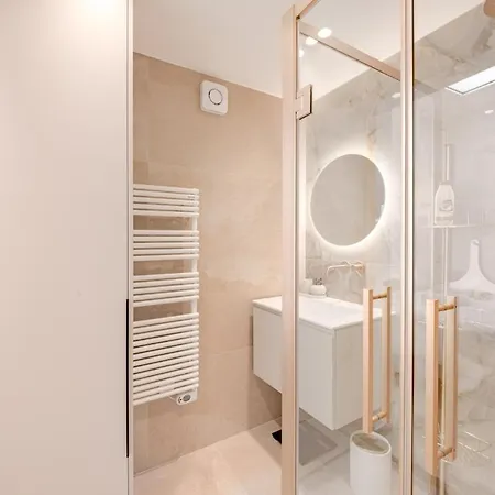 Appartement - Beautiful - 3 Bedrooms - 3 Bathrooms - 5cv *
